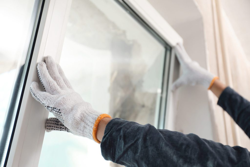 Can You Replace a Window Without Removing the Siding?